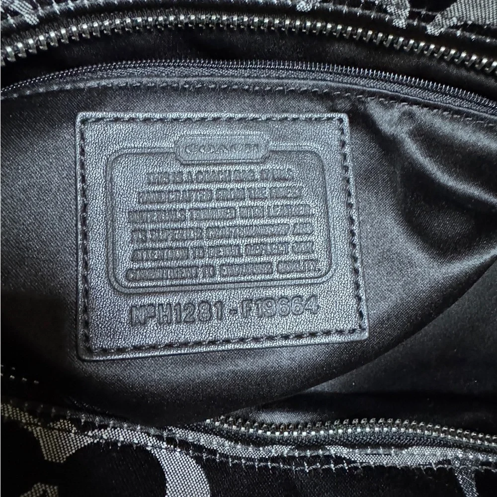 Coach Women's Metallic Silver Black SoHo Signature Shoulder Bag Tote F19664 Y2K - Picture 10 of 16